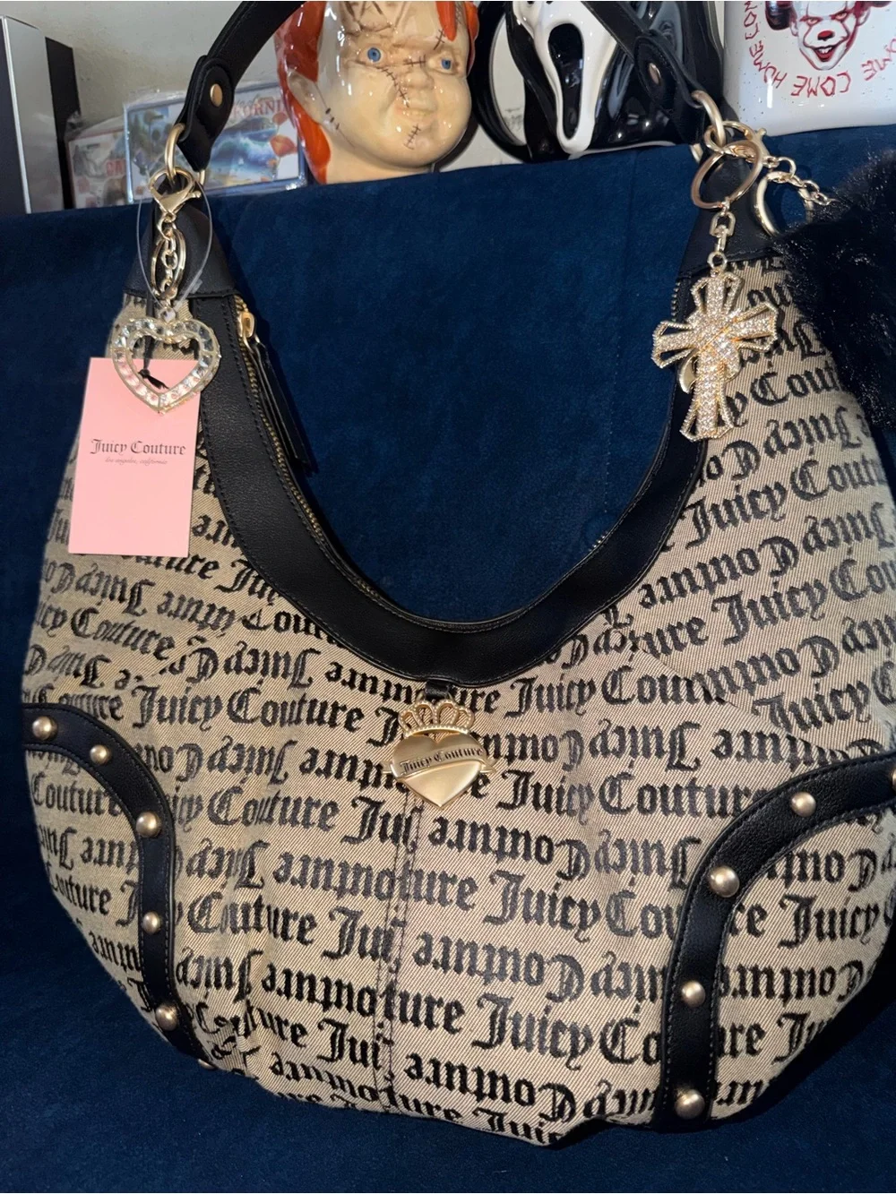 Juicy Couture Black & Beige Logo Hobo Bag really nice large size hand juicy bag